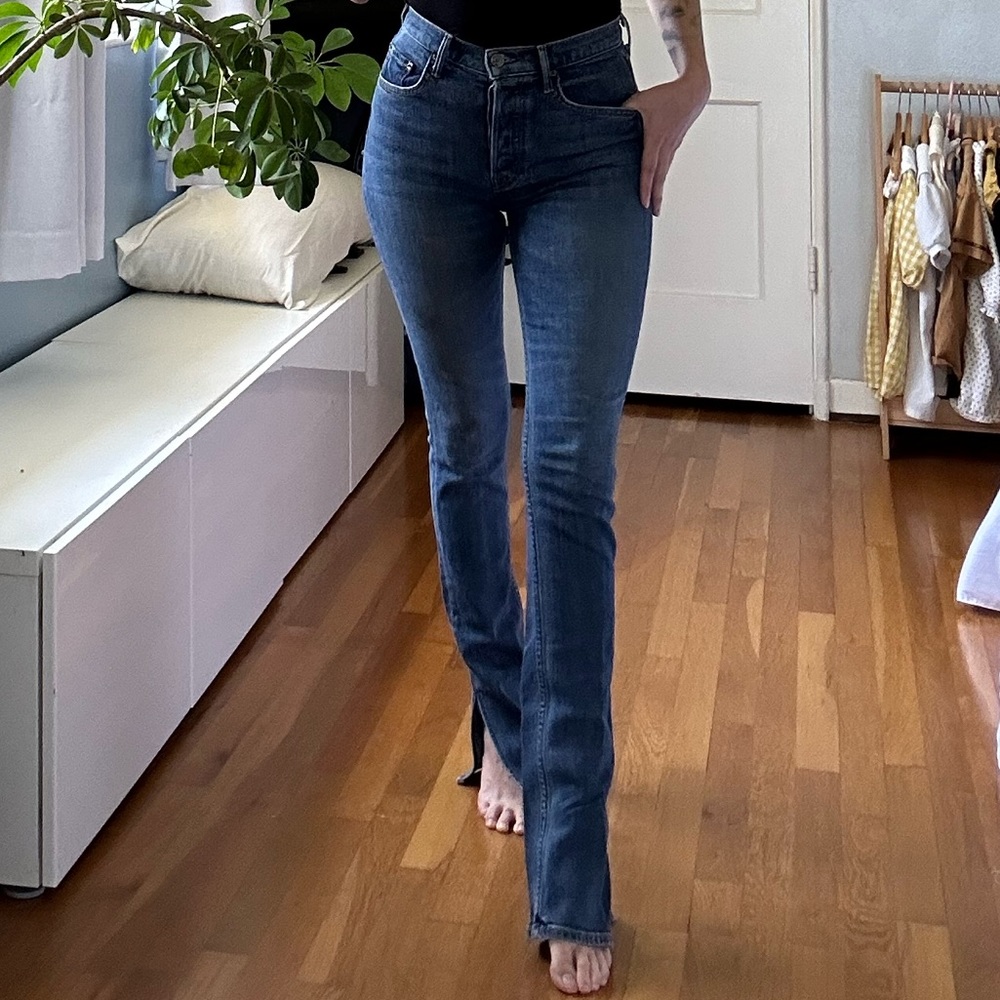 GRLFRND DENIM SIZE 25 REVOLVE